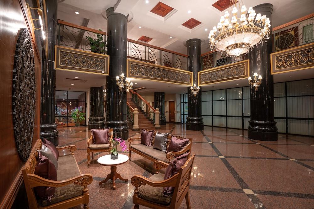 Century Pines Hotel 4*